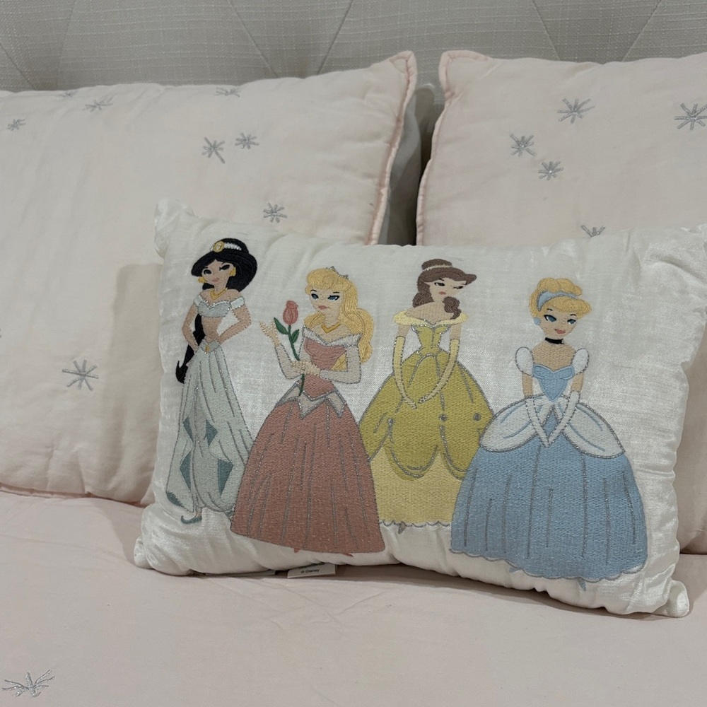 POTTERY BARN KIDS DISNEY Princess-Themed Light Pink Bedding Set - Picture 7 of 16